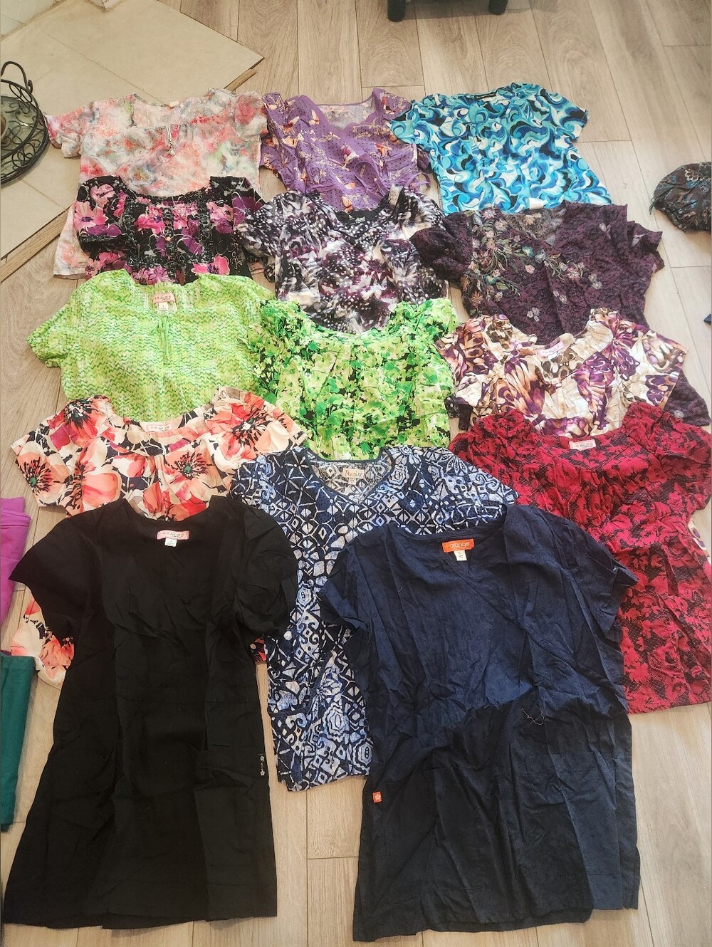 Womens Scrub/uniform Tops 14!